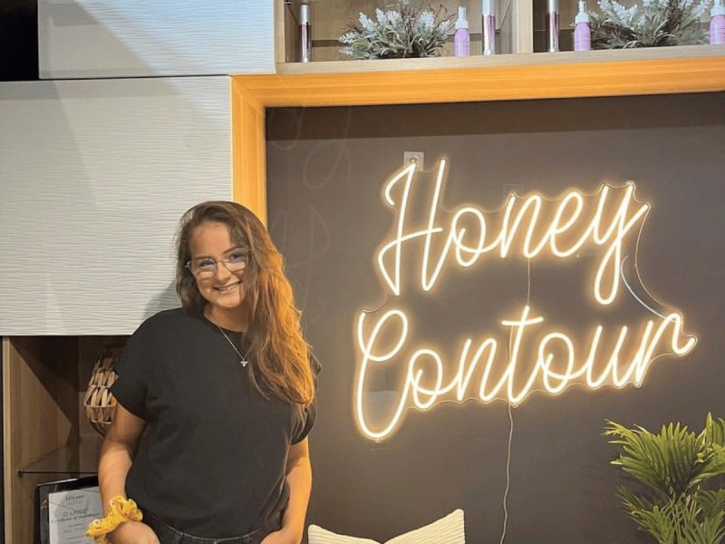 New customers get £50 off first booking at Honey Contour